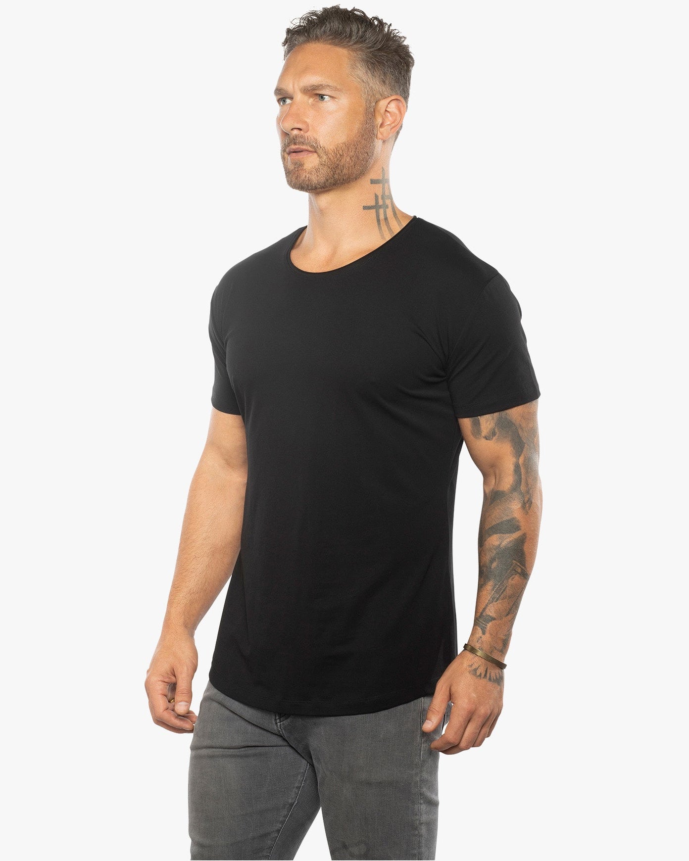 Silas Raw Neck Slim Fit Tee