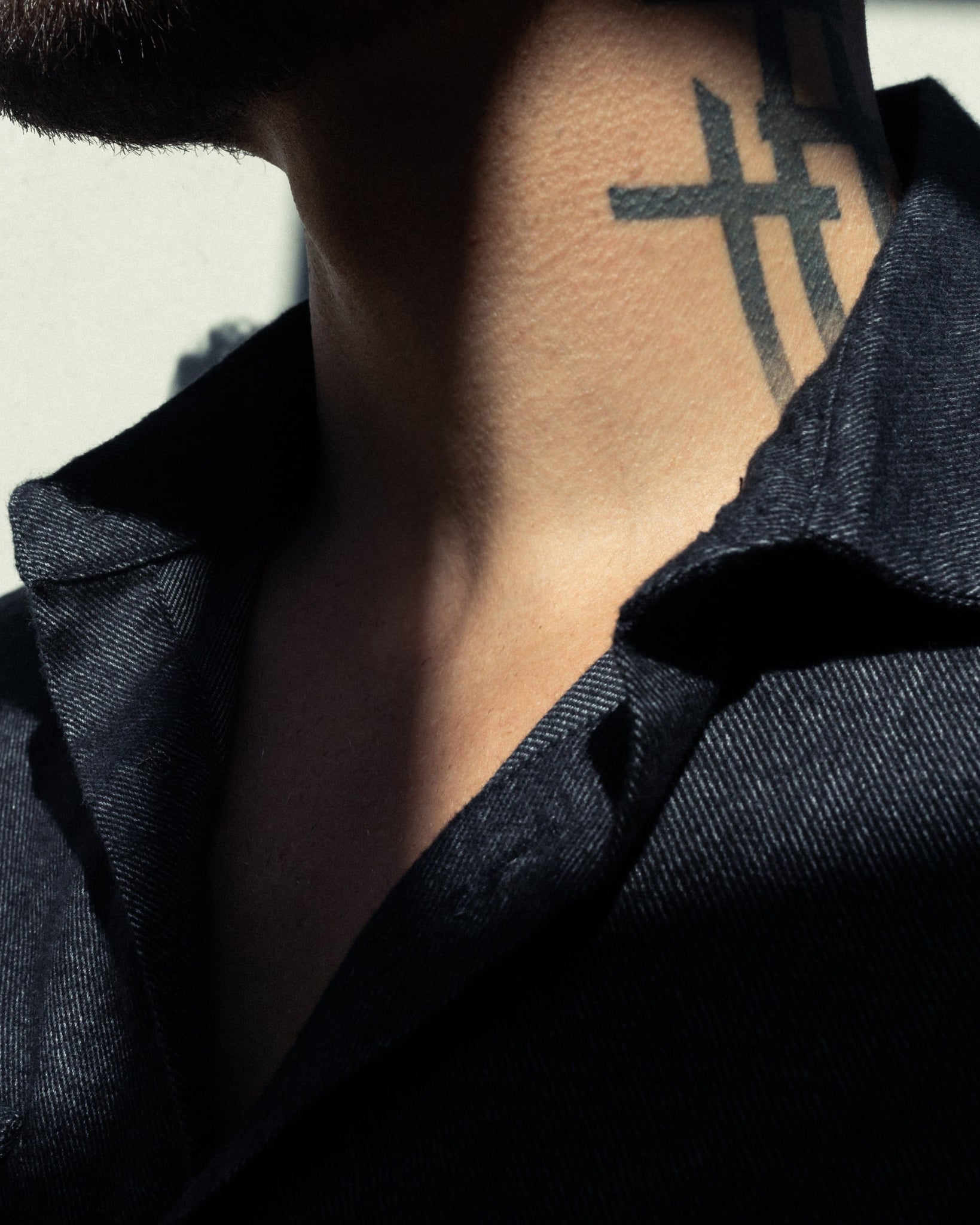 The Untucked Tailored SLIM Fit Button-Up Shirt (Runs Small) - WESTON JON BOUCHÉR