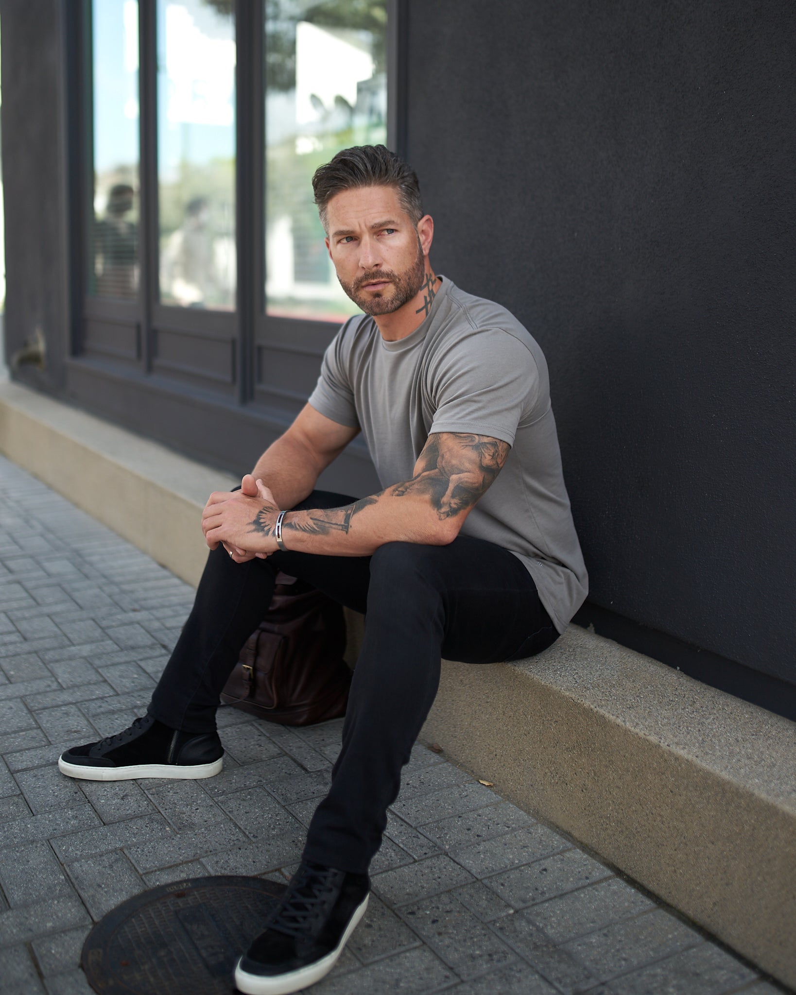 The Ultra Soft Fitted Crew Neck Tee - WESTON JON BOUCHÉR