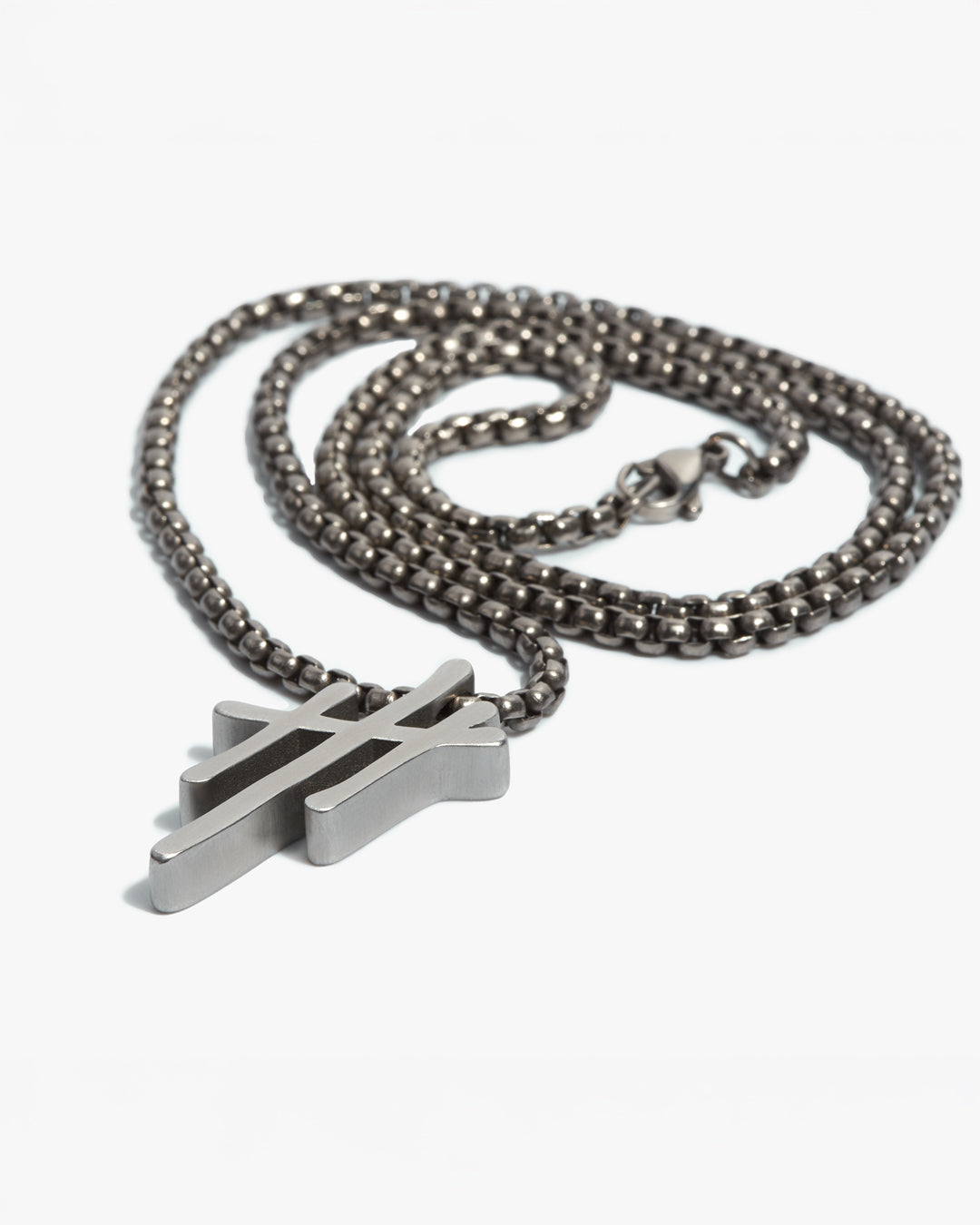 Tristan Pendant Titanium Box Chain Necklace