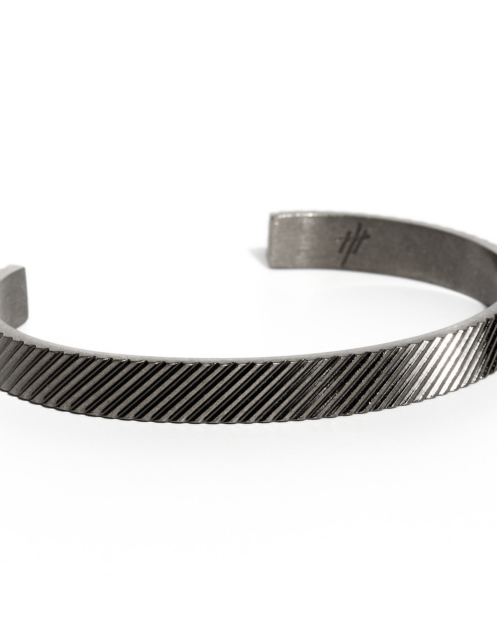 The Vesper Cuff - WESTON JON BOUCHÉR